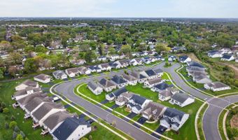 777 W Fairway Dr, Addison, IL 60101