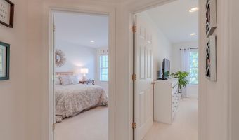 105 Congressional Dr, Cape May Court House, NJ 08210