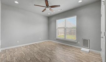 2302 SW Cadwell Ave, Bentonville, AR 72713