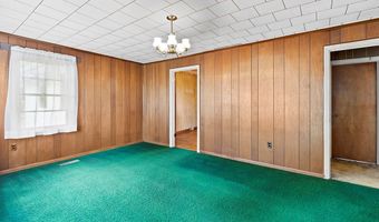 204 Oakland Ave, Abbeville, SC 29620
