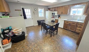 130 Dakota St, Akron, IA 51001