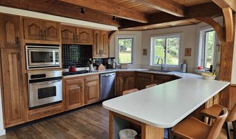5 Hillwinds North Rd, Brattleboro, VT 05301