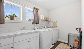 16321 Dryden Rd, Lakeville, MN 55044