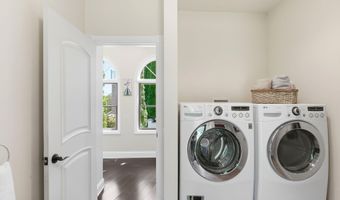 15 Chardonnay Ter, Bedford, NH 03110