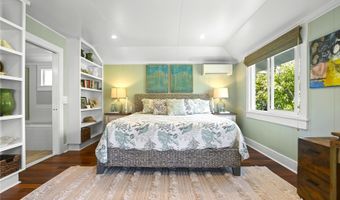 1414 Mokulua Dr, Kailua, HI 96734