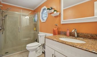 78 Main St, Bayonne, NJ 07035