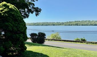 97 Middle River Rd, Danbury, CT 06811