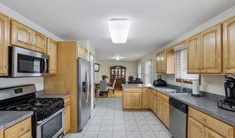 92 Birch St, Beachwood, NJ 08722