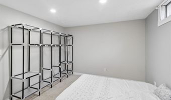 1214 NW Applewood St, Ankeny, IA 50023