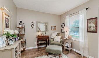 252 Bangor Dr, Indianapolis, IN 46227