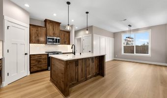 912 SE 35TH St, Battle Ground, WA 98604