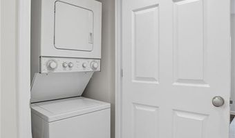 9744 Bexley Station Dr 8F, Affton, MO 63123
