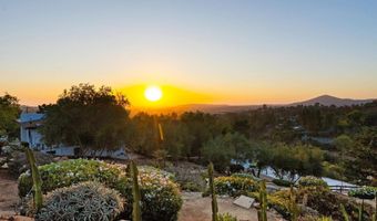 9586 Alto Dr, La Mesa, CA 91941