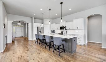 5668 N KESTREL Cir, Appleton, WI 54913