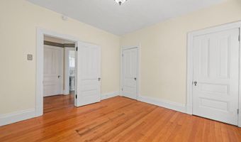 674 11TH St, Astoria, OR 97103