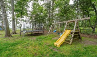 4 Gibson Ln, Cape May Court House, NJ 08210
