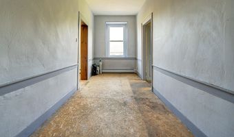 2165 STATE St, Alburtis, PA 18011