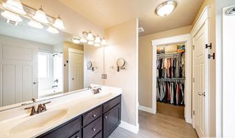 3060 S Chartwell Gdns, Ammon, ID 83406
