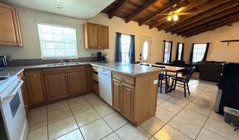 812 CARPER Dr, Artesia, NM 88210
