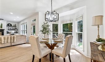 370 Longwood Ln, Alpharetta, GA 30004