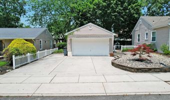 267 W Wyoming Ave, Absecon, NJ 08201
