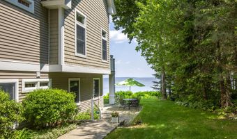155 Bayside Dr, Belfast, ME 04915