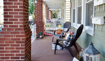162 W 32ND St, Bayonne, NJ 07002