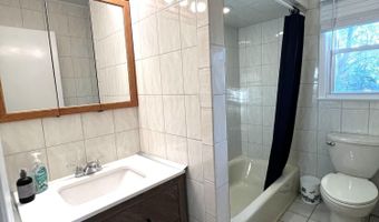 573 Lloyd Rd, Aberdeen, NJ 07747