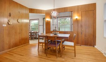 326 E Alden Dr, Addison, IL 60101