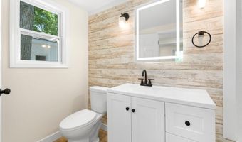 368 N Oakwood Dr, Albion, IN 46701