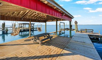 281 Water St, Aurora, NC 27806
