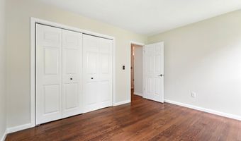 27 Pheasant Run 27, Cromwell, CT 06416