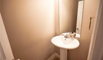 50 Hopkins Farm Dr, Adairsville, GA 30103