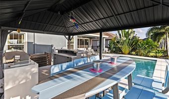 5822 SILVER SUN Dr, Apollo Beach, FL 33572