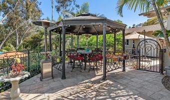 9865 Edgelake Dr, La Mesa, CA 91941