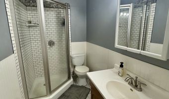 8422 Kankakee Ct, Indianapolis, IN 46217