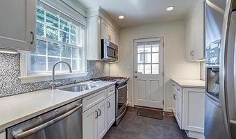 21 KENTBURY Way, Bethesda, MD 20814