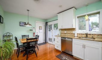 453 Cable Ave, Beachwood, NJ 08722
