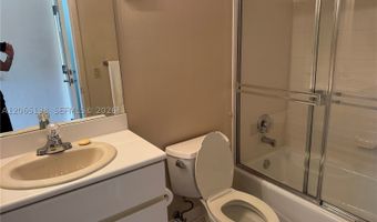 3000 Island Blvd 332, Aventura, FL 33160