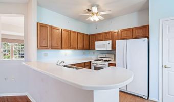 17 Breeze Ter, Barnegat, NJ 08005
