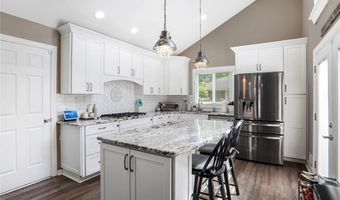 5533 Gibson Dr, Acworth, GA 30102