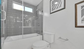 29846 Triunfo Dr, Agoura Hills, CA 91301