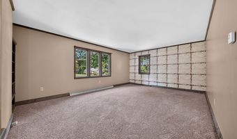 7430 Whitewood Dr, Ashtabula, OH 44004