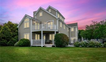 20 Roxbury Rd, Narragansett, RI 02882
