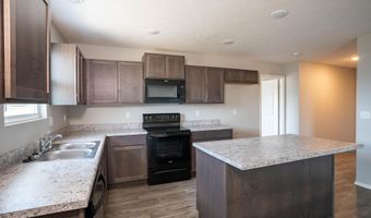 116 Pin Oak Dr, Aurora, MO 65605
