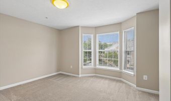2000 PHILLIPS Ter 9, Annapolis, MD 21401