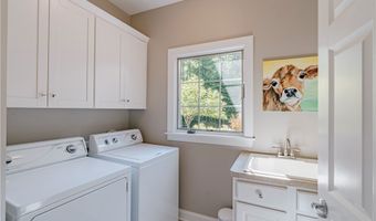 2816 Remington Pt, Aurora, OH 44202