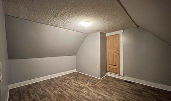 712 S C St, Arkansas City, KS 67005