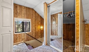 15 Little Donner Dr, Cascade, ID 83611