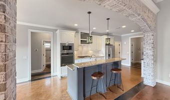 613 Emerald Ct, Brandon, MS 39047